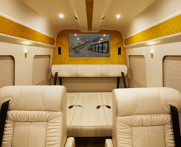 الكشف عن سيارة Grazia من انتاج Lexani Motorcars
