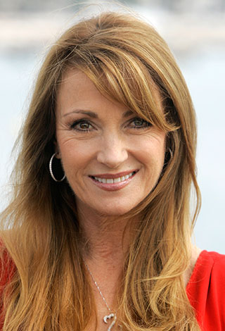 تعرف الى 10 نجمات ما يزلن يحتفظن بجمالهن رغم تجاوز الـ 50