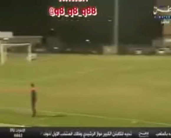 حارس مرمى كويتي يخرق القوانين ويغيب في منتصف مباراة فريقه والسبب؟ بالفيديو