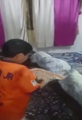 بالفيديو.. طفل سعودي يحاول قتل والده بعد خسارة "النصر"