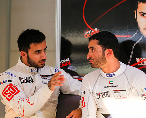 باتريك لونغ سائق بورشه لومان يقدم نصائحه للسائقين الإماراتيين