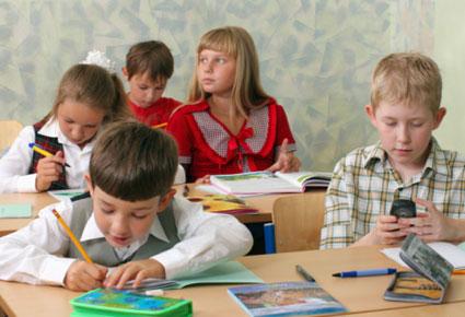 الهواتف الذكيّة في متناول تلامذة المدارس أيضاً