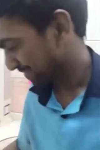 بالفيديو- إغلاق مطعم "تقاطيع دورة المياه" في مكة