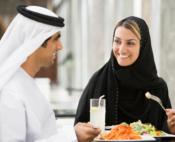 9 طرق تساعد على كبح الإفراط في تناول الطعام خلال رمضان