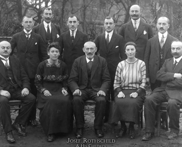 تعرف على العائلة التي متلك أكثر من نصف الكرة الارضية!