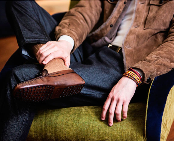 "TOD’s" تطلق أناقتها الإيطالية لموسمي خريف وشتاء 2015-2016