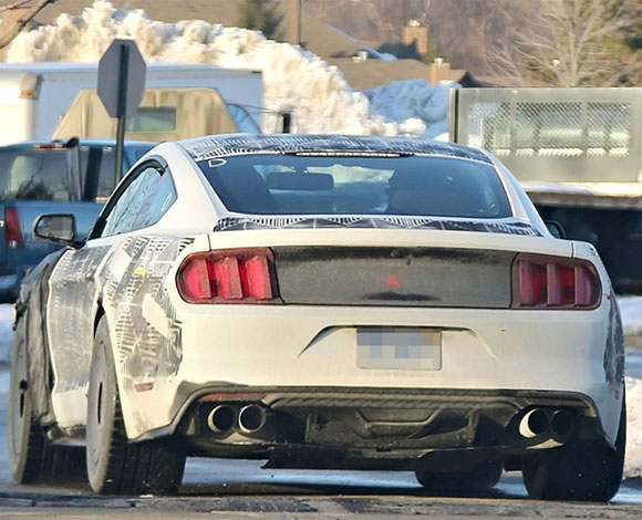 صور تجسسية لسيارة فورد موستانغ GT350 موديل 2015