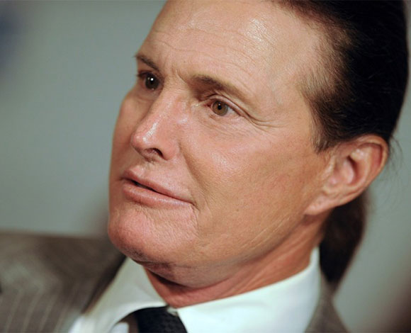 ما هي الخطوات التي  قادت كايتلين جينر إلى التحول الجنسي؟