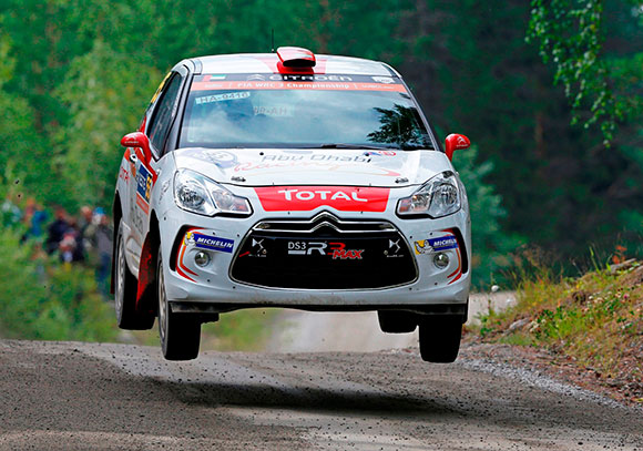 رالي "فوق الطبيعة" وفريق سيتروين توتال أبوظبي العالمي ثالثاً