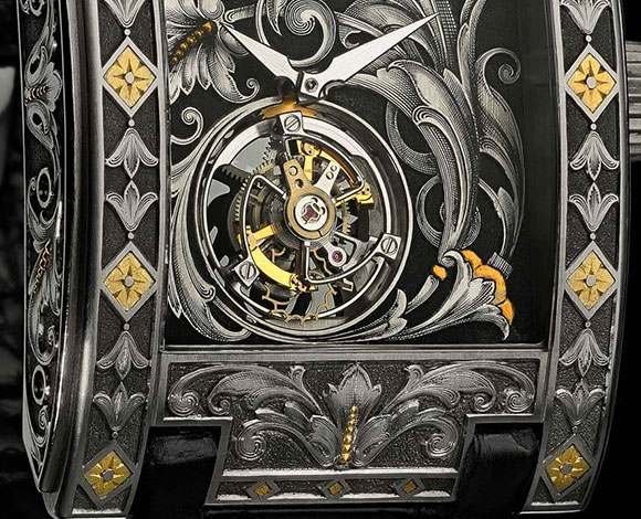 ساعة Arabesque Tourbillon... إبداع وتميز