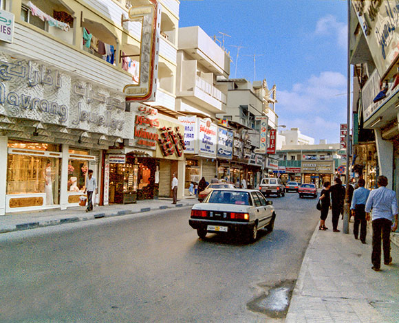 فيديو نادر لدبي ... كما لم تشاهدها من قبل في العام 1986