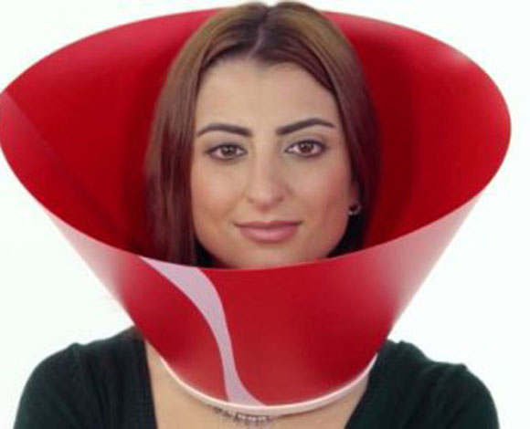 إعلان جديد لـ"كوكا كولا" ينبّه إلى خطورة إدمان وسائل الإعلام الاجتماعية  