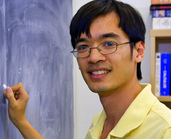 أكثر 10 أشخاص ذكاءً في العالم... تعرف إليهم!