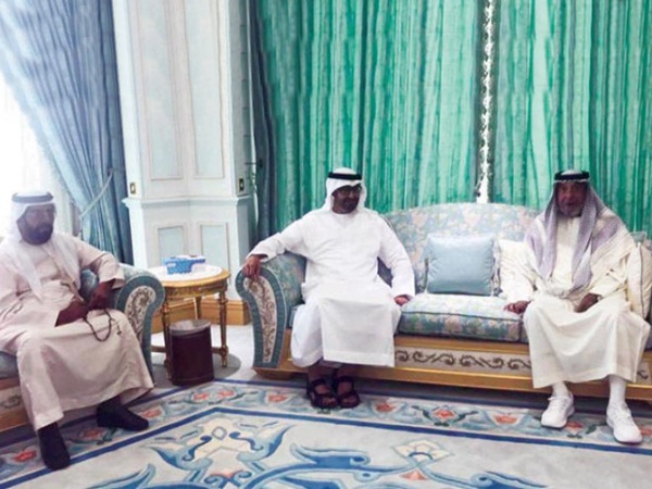 استقبال الشيخ خليفة بن زايد آل نهيان المعزين في وفاة والدته