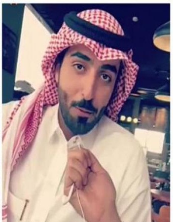 بالفيديو: بائع الكليجا يسحر السعوديات بوسامته!