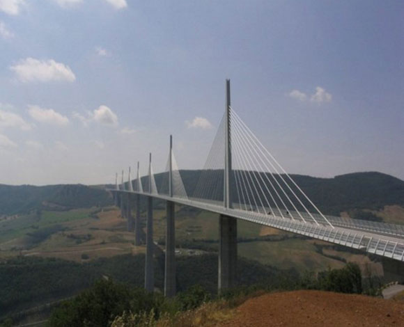 جسر Millau أطول وأعلى جسر في العالم... بالصور