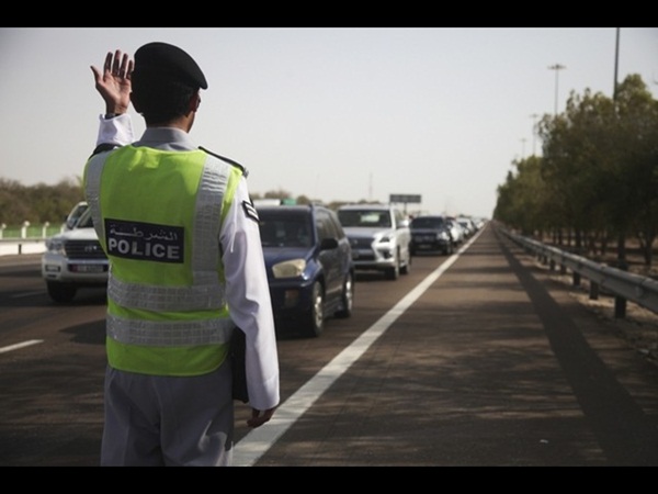 دبي تعلن عن أهم 3 مسببات لحوادث الطرق في المدينة