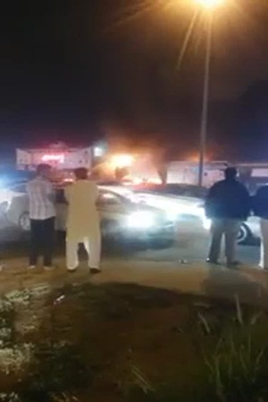 قوات الدفاع المدني تسيطر على حريق في الرياض