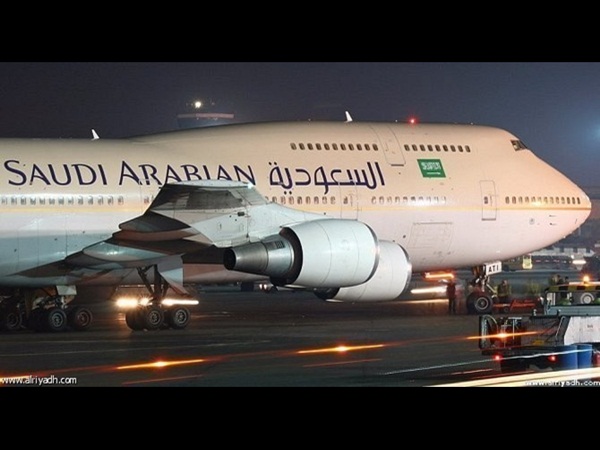 بالصورة..الطائرة السعودية تختطف في مانيلا ولكن!!