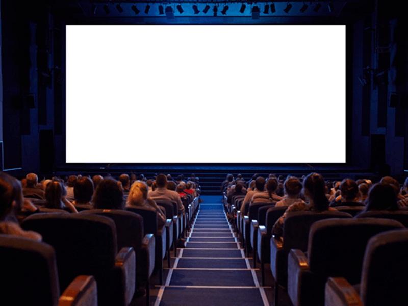 إليك 10 أفلام رومانسية يهتم الرجال بمشاهدتها سراً
