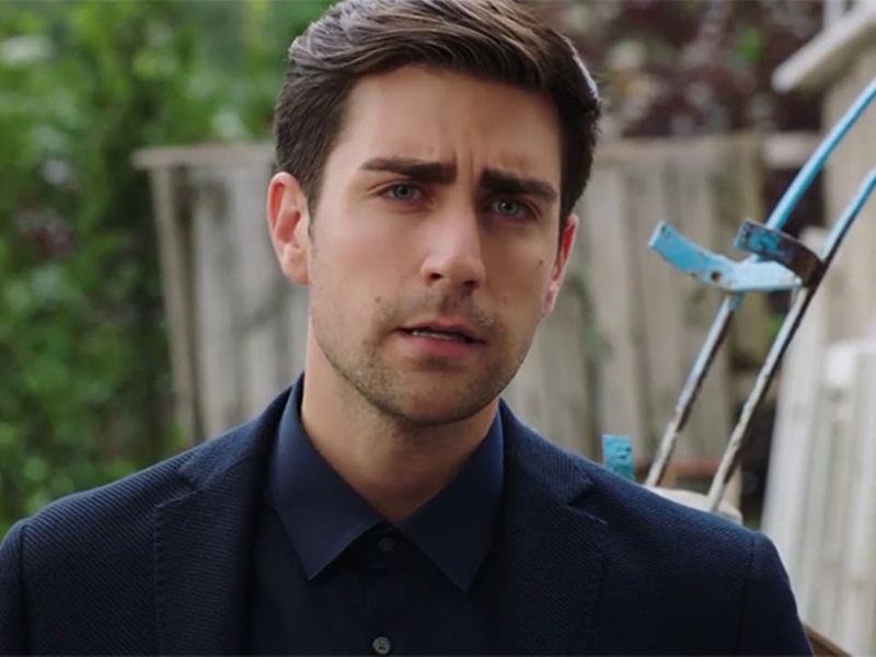 تعرّف إلى تشاغلار أرطغول الممثل التركي الذي شغل العالم بوسامته