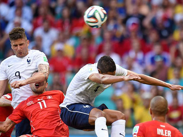  المنتخب الفرنسي يلعب أحد أروع مبارياته منذ زمن ويطيح بالمنتخب السويسري 5-2