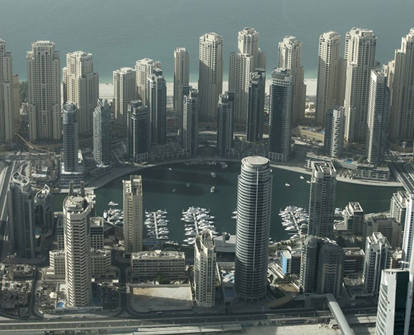 مدينة دبي تحتل المرتبة الأولى كأجمل مدينة من السماء