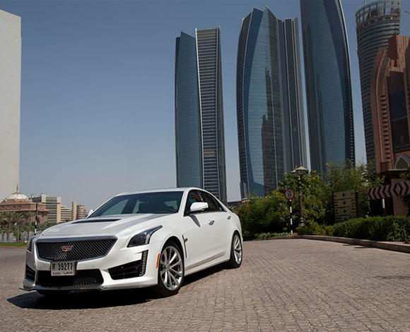كاديلاك CTS-V 2016 قدرات حقيقية للقيادة ضمن الحلبات