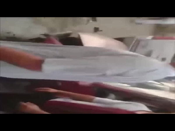 سقوط سيارة من فوق كوبري الستين بجدة .. شاهد ما حدث للسائق