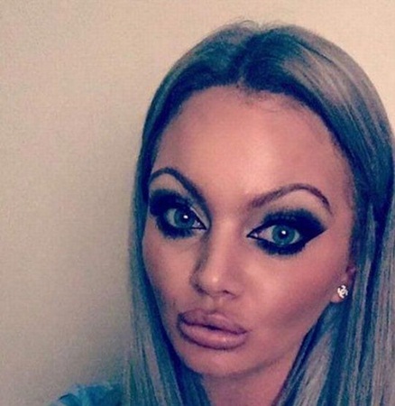 أكثرت في تناول الكحوليات .. فانتهى بها الأمر متهمة