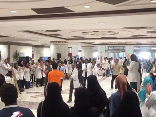 بالفيديو: رقص داخل مستشفى في السعودية!