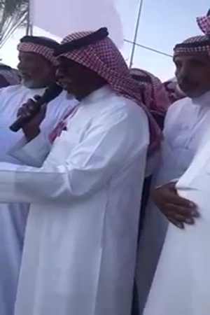 بالفيديو .. أب يعفو عن قاتل ولديه