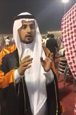 أكبر هدية تخرج يتلقاها هذا الشاب المحظوظ .. فيديو