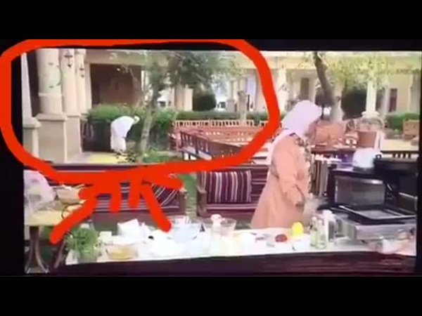 فيديو طريف .. شاهد ما يدور في خلفية البرنامج