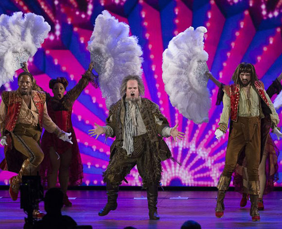 إليك بالصور أبرز مشاهد حفل " Tony Awards" للفنون المسرحية