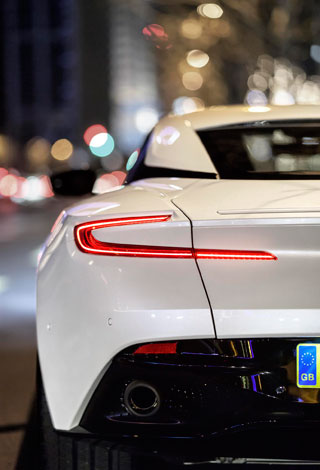 DB11 تُقدم الآن مع محرك فئة V8