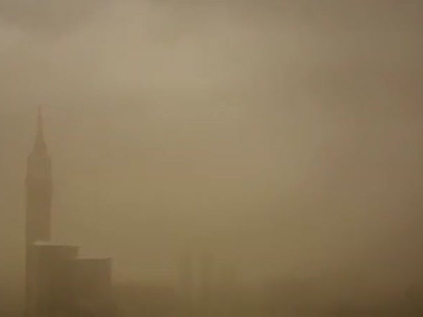 فيديو لمرور العاصفة الترابية على مكة المكرمة