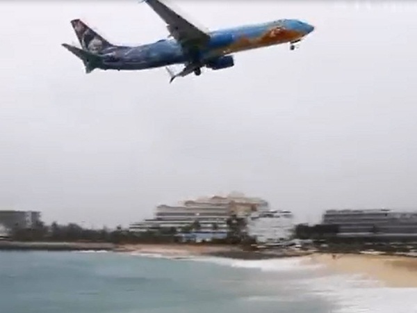 شاهد فشل طائرة في الهبوط في أخطر مطار في العالم