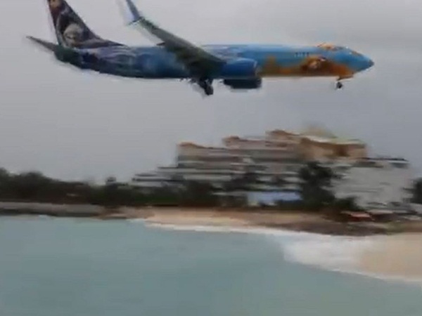 شاهد فشل طائرة في الهبوط في أخطر مطار في العالم