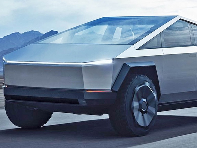 إيلون ماسك يتعرض للإحراج الشديد بسبب شاحنة "تسلا" المصفحة الجديدة