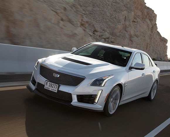 كاديلاك CTS-V 2016 قدرات حقيقية للقيادة ضمن الحلبات