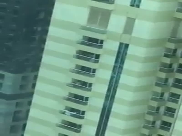 شرطة دبي تعلنها .. صفر هو عدد الضحايا في حريق برج سلافة