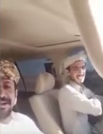 بالفيديو .. شابين يوثقان مصرعها بسبب الهاتف