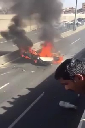 حادث مرعب في أبها .. تفحّم شخص داخل سيارته