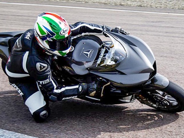 بالفيديو: أغلى دراجة نارية تُعرض في معرض موناكو