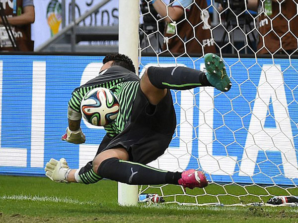  المنتخب الفرنسي يلعب أحد أروع مبارياته منذ زمن ويطيح بالمنتخب السويسري 5-2