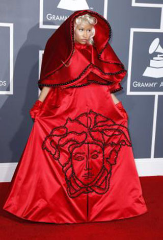 إليك بالصور أزياء النجمة "Nicki Minaj" 