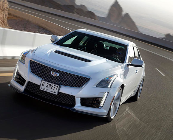 كاديلاك CTS-V 2016 قدرات حقيقية للقيادة ضمن الحلبات