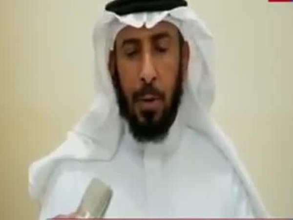 بعد فراق 41 عامًا .. أخيرًا التقى معلم الطفولة .. فيديو