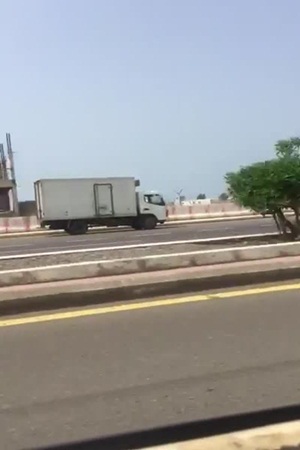 مرور جازان ينجح في القبض على قائد سيارة مخالفة .. فيديو